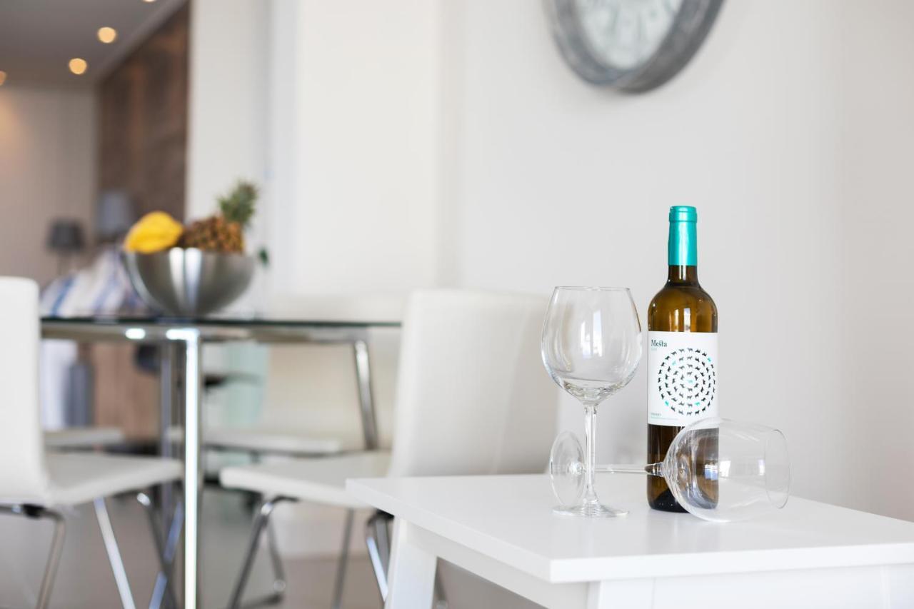 Rooms & Suites Loft 2H Deluxe Edition Arrecife Ngoại thất bức ảnh